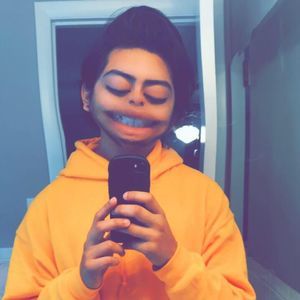 Meet your Posher, Diego